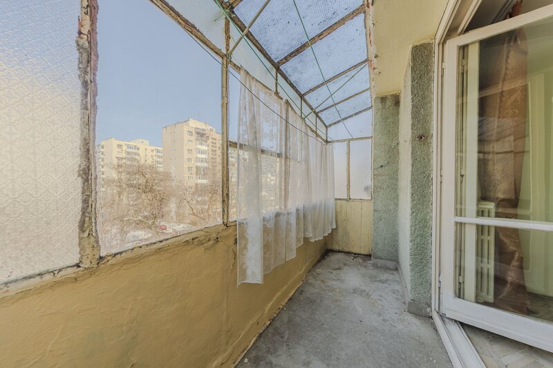 Titan mutare rapida, liber, pret garsoniera metrou Titan, urg. 2 cam.