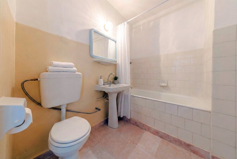 Titan mutare rapida, liber, pret garsoniera metrou Titan, urg. 2 cam.