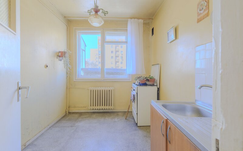 Titan mutare rapida, liber, pret garsoniera metrou Titan, urg. 2 cam.